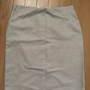White House Black Market Gray Herringbone Skirt Size 6